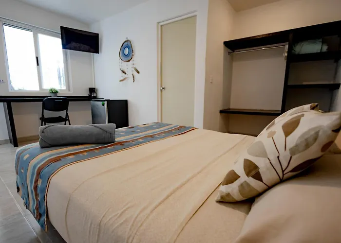 Hotel Palmas - Near The Puerto Morelos